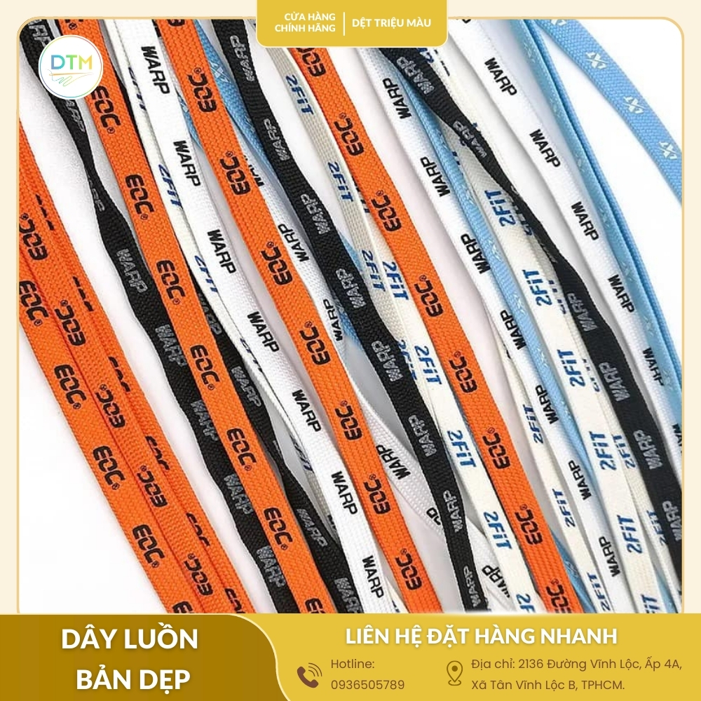 Dây luồn bản dẹp polyester in logo màu cam, xanh, trắng, độ bền cao.
